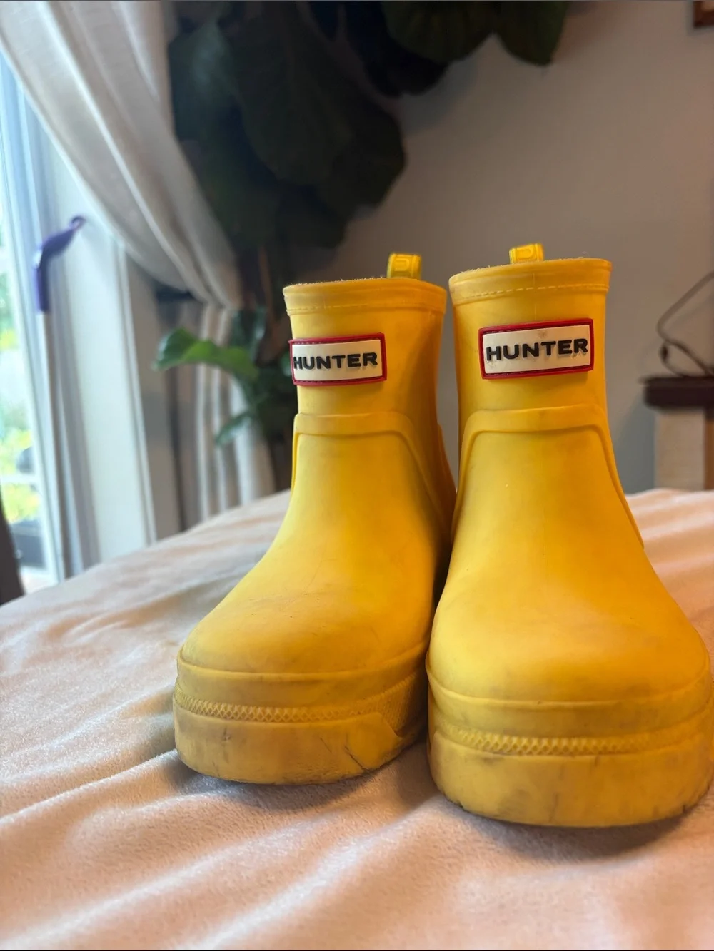 Hunter Kids Yellow Short Rain Boots